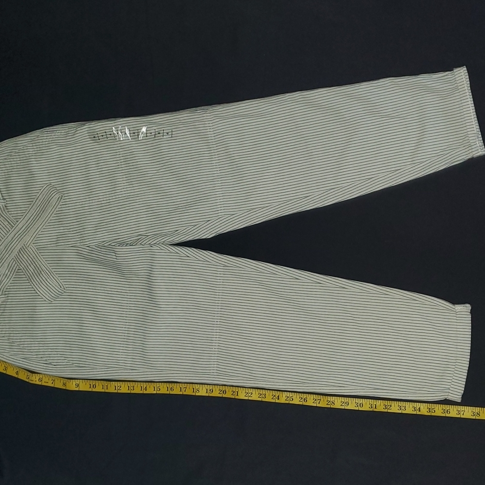 NWT American Eagle Hi-Rise Taper - Picture 4 of 16
